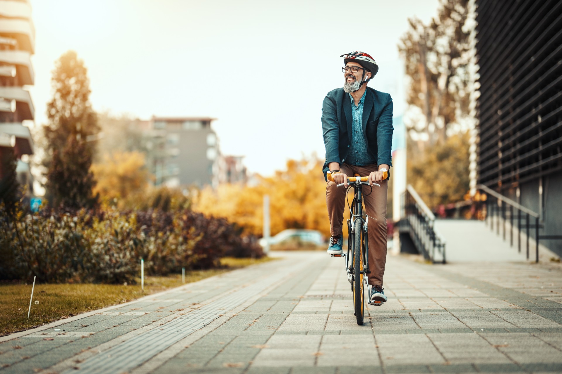 Man riding a bike in the city